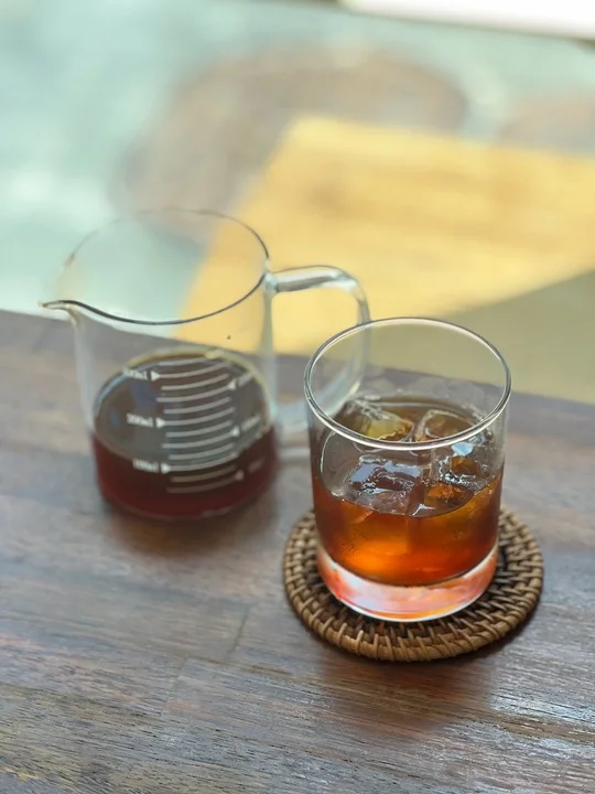 Brewed coffee in a glass server and an iced glass at Goro Coffee Roasters Bongcheon